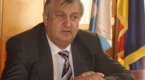 Daniel Drăgulin, nemuţumit de unii salariaţi ai primăriei municipiului Călăraşi